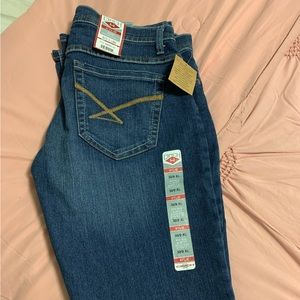 Cinch jeans. KYLIE style